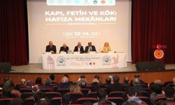 Bitlis'te 'Kapı, Fetih ve Kök: Hafıza Mekanları' sempozyumu yapıldı