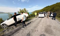 Bitlis'te otomobil ile hafif ticari aracın çarpıştığı kazada 6 kişi yaralandı
