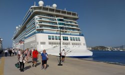 Bodrum'a 'Allura' kruvaziyeriyle 1142 turist geldi