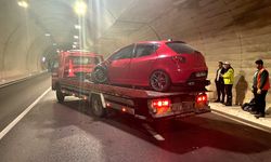 Bursa'da otomobille motosikletin çarpıştığı kazada 1 kişi öldü, 2 kişi yaralandı