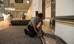Bursa'nın simgesi Ulu Cami'nin halıları yenileniyor