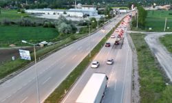 Çankırı'da bazı yollarda bayram trafiği yoğunluğu sürüyor