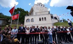 CHP Genel Başkanı Özel, İzmir'de kent bostanı ve cami açılışına katıldı: