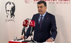 CHP Sözcüsü Zeynel Emre, İstanbul'da basın toplantısı düzenledi: