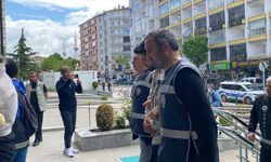 Çorum'da dolandırıcılık operasyonunda gözaltına alınan 5 zanlı adliyede