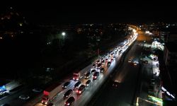 D-100 kara yolu Osmancık geçişinde bayram tatili yoğunluğu yaşanıyor