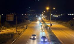 D-100 kara yolunun Çankırı kesiminde bayram dönüşü trafik yoğunluğu devam ediyor