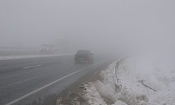 Denizli'de kar ve sis ulaşımı olumsuz etkiliyor