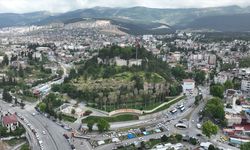 Depremde zarar gören Kahramanmaraş Kalesi'nde restorasyon çalışmaları sürüyor