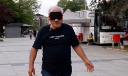 Düzce'de vatandaşlar sosyal deneyle engelli bireyleri anlamaya çalıştı