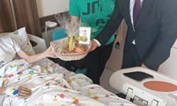 Edirne'de vakıf geleneği kapsamında hastalara meyve ikram edildi