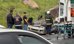 Elazığ'da devrilen otomobildeki 1 kişi öldü, 3 kişi yaralandı