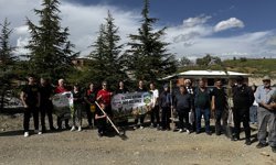 Elazığlı boks sporcularından fidan dikim etkinliği
