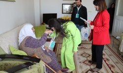 Erzincan'da 70 yaş ve üzeri vatandaşlar 'psikososyal destek'le yalnız bırakılmıyor