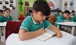 Erzincan'da kitapla buluşan aileler ekran bağımlılığına karşı birleşti