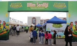 Erzurum'da öğrenciler 'Gelecek Tarımda Festivali'nde tarım teknolojileriyle buluştu