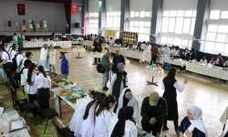 Erzurum'da öğrencilerden Türk Silahlı Kuvvetlerini Güçlendirme Vakfına kermes geliri desteği