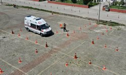 Giresun'da ambulans personeli parkurlarda hayat kurtarmaya hazırlanıyor