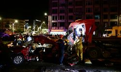 GÜNCELLEME - Giresun'da tır ile iki otomobilin karıştığı kazada 5 kişi öldü, 6 kişi yaralandı