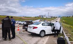 GÜNCELLEME - Kırıkkale'de iki otomobilin çarpıştığı kazada 2 kişi öldü, 7 kişi yaralandı