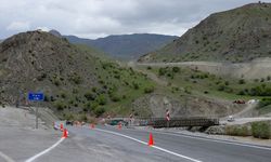 Hakkari-Van kara yolundaki alternatif güzergahta inşa edilen ikinci panel köprü de açıldı