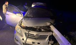 Hakkari'de otomobilin bariyere çarpması sonucu 1 kişi öldü, 3 kişi yaralandı