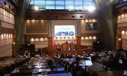 İBB Meclisinde yaşanan tartışma nedeniyle toplantıya ara verildi