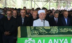 İş insanı Aydın Çavuşoğlu'nun cenazesi Alanya'da toprağa verildi