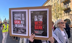 İsrail'in Gazze ve Lübnan saldırıları İsveç'te protesto edildi