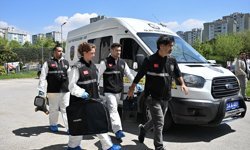 İstanbul'daki olay yeri inceleme polislerinin deliller arasındaki zorlu mesaisi