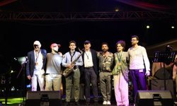 İtalyan 'Fusion Project' grubu Marmaris'te konser verdi