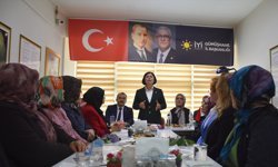 İYİ Parti Genel Başkan Yardımcısı Ofluoğlu, Gümüşhane'de konuştu: