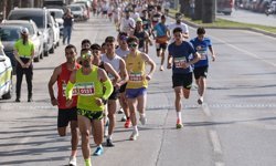 İzmir'de Anneler Günü dolayısıyla Zübeyde Hanım Koşusu gerçekleştirildi