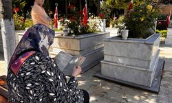 İzmir'de Kurban Bayramı arifesinde şehitlik ziyaret edildi