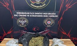 İzmir'de motosikletle uyuşturucu satanlara yönelik operasyonda 3 şüpheli yakalandı