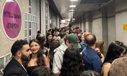 Kanye West'in İstanbul konseri öncesi metroda izdiham yaşandı