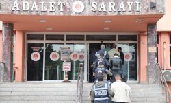 Karabük merkezli siber dolandırıcılık operasyonunda gözaltına alınan şüphelilerden 18'i tutuklandı