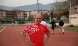 Karı koca master atletler, yeni madalyalara birlikte koşuyor