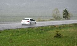 Kars'ta sağanak ve dolu etkili oldu