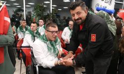 Kastamonu'da özel gereksinimli bireylere 'asker kınası' yakıldı