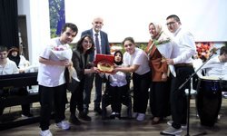 Kastamonu'da özel gereksinimli öğrenciler sahne performansları sergiledi