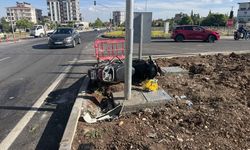 Kilis'te kamyonet ile motosikletin çarpıştığı kazada 3 kişi yaralandı