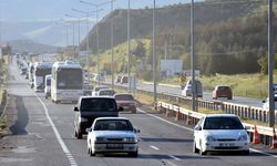 'Kilit kavşak' Kırıkkale'de bayram öncesi trafik yoğunluğu başladı