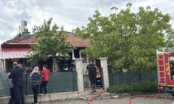 Konya'da yangın çıkan ev kullanılamaz hale geldi