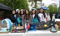 Kosova Uluslararası Maarif Okulları, Priştine'de 'Bilim Fuarı' düzenledi