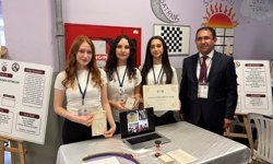 Küçükçekmece'de öğrenciler TÜBİTAK 4006 Bilim Fuarı kapsamında projelerini sergiledi