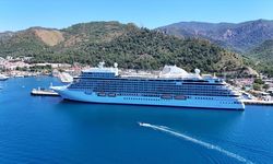 Marmaris'e 'Seven Seas Splendor' kruvaziyeriyle 655 turist geldi