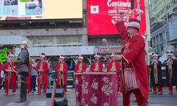 Milli Savunma Bakanlığı Mehteran Birliği Times Meydanı'nda performans sergiledi