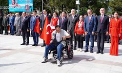 Muğla'da engelli kişinin bayrak ve İstiklal Marşı hassasiyeti duygulandırdı