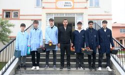 Muş'ta meslek lisesi öğrencileri, cami, okul ve ihtiyaç sahiplerinin evini onarıyor